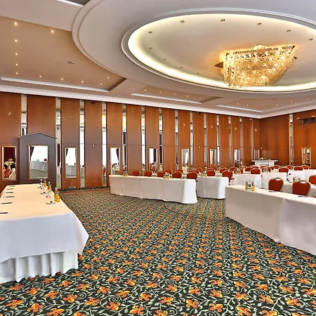Szálloda Cliff Ruegen 4*