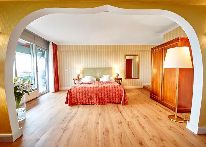 Hotel Cliff Ruegen 4*